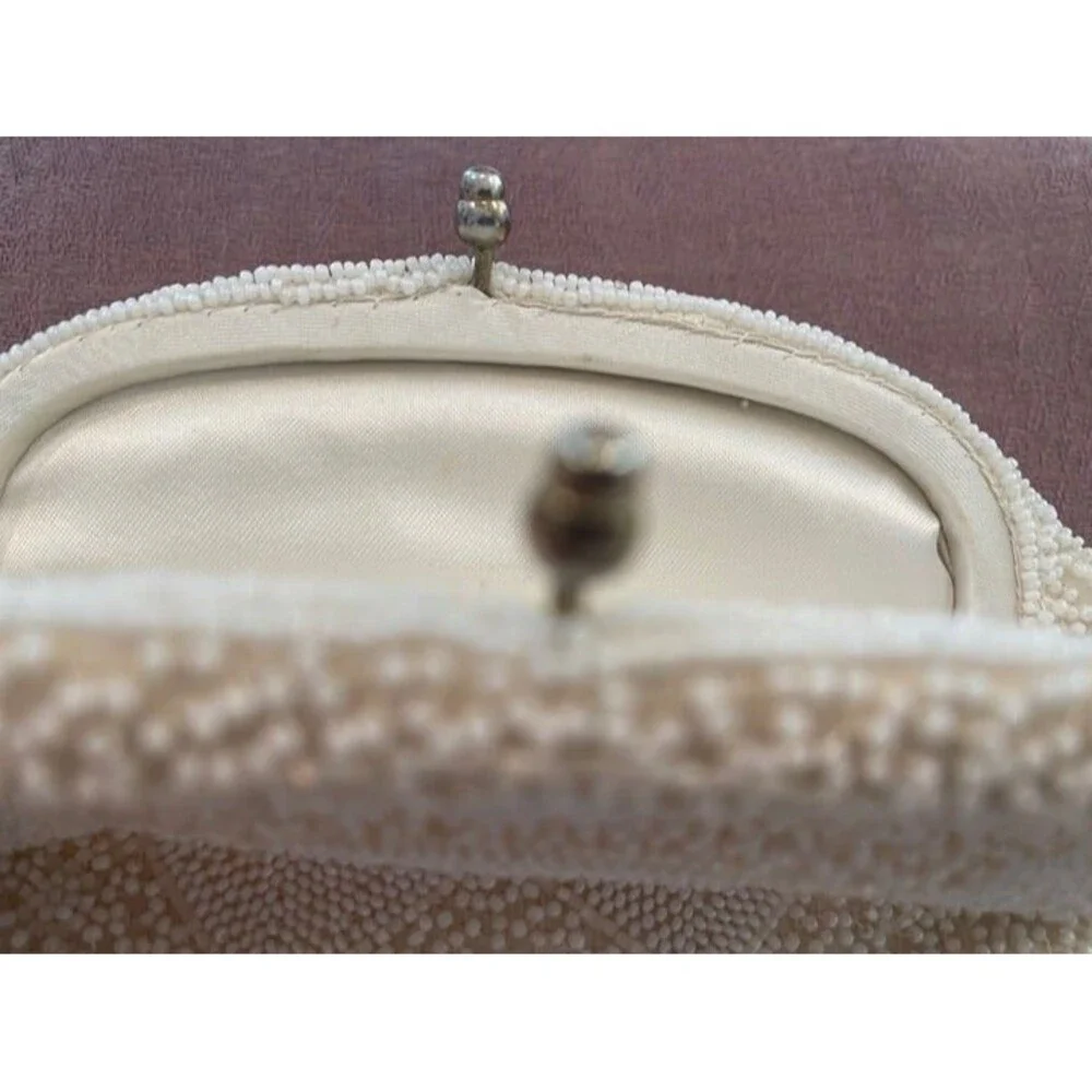 Vintage off white beaded clutch